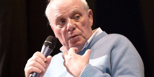 Antonio Lobo Antunes, Commandeur des Arts et des Lettres