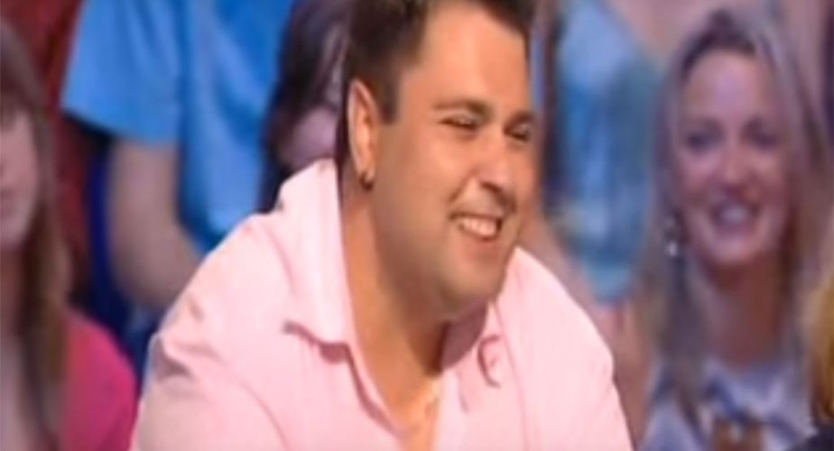 Un maçon portugais trouve un trésor, son accent fait rire Caue