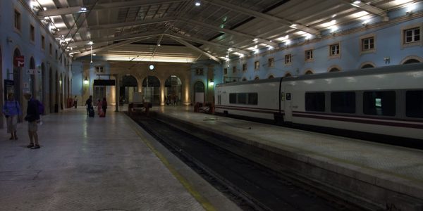 Gare de Lisbonne : Santa Apolonia
