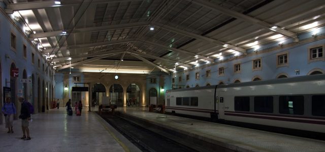Gare de Lisbonne : Santa Apolonia