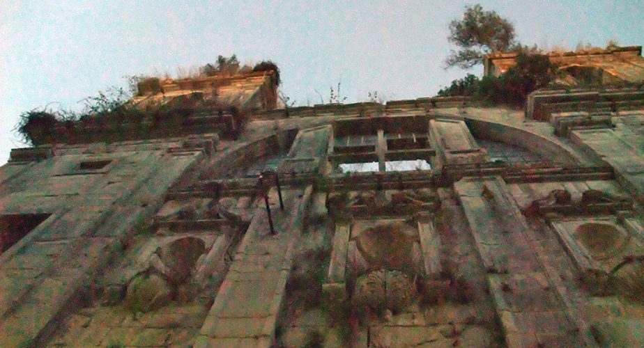 Façade du Monastère de Seiça