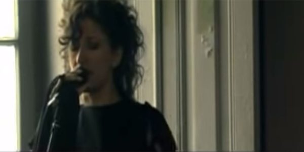 Ana Moura chante le nouveau Fado