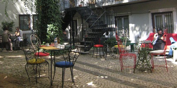 Terrasse de bar à Lisbonne