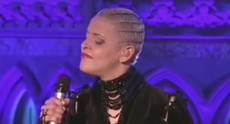 Cavaleiro Monge, poème de Fernando Pessoa chanté par Mariza