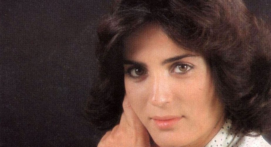 Linda de Suza, chanteuse immigrée