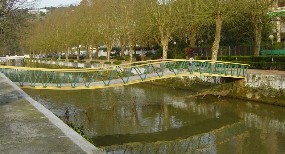 Le Rio Lis, le petit fleuve qui passe à Leiria...