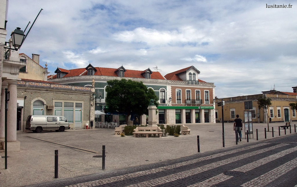 Rues d'une ville portugaise : Marinha Grande