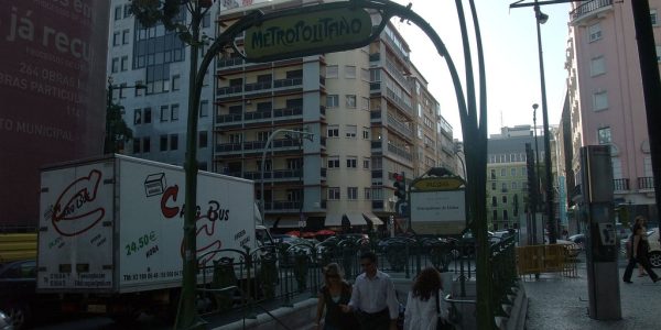 Station Picoas : une station de métro parisienne à Lisbonne ?