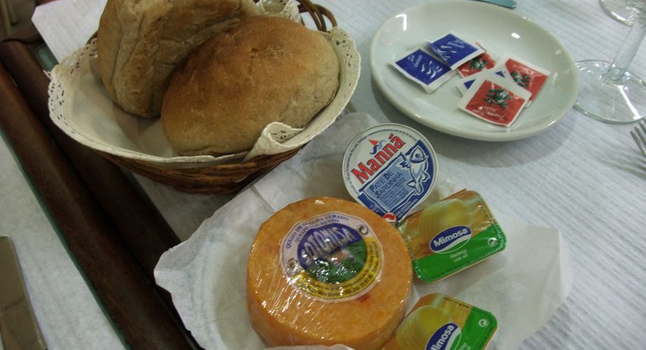 Attention aux amuse-bouches dans un restaurant au Portugal