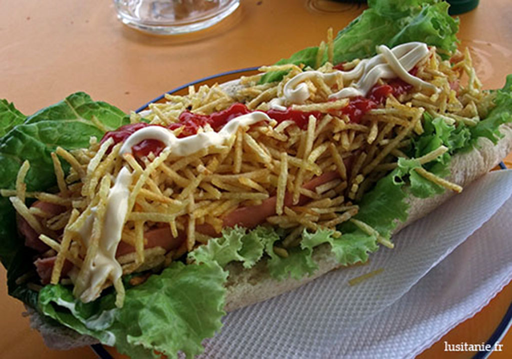Cachorro quente, hot-dog portugais