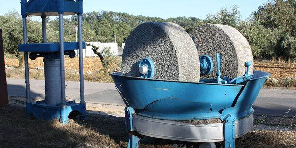 meules du moulin à huile