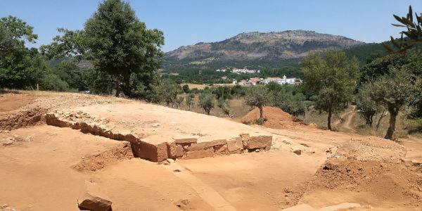 entrée de l'amphithéâtre