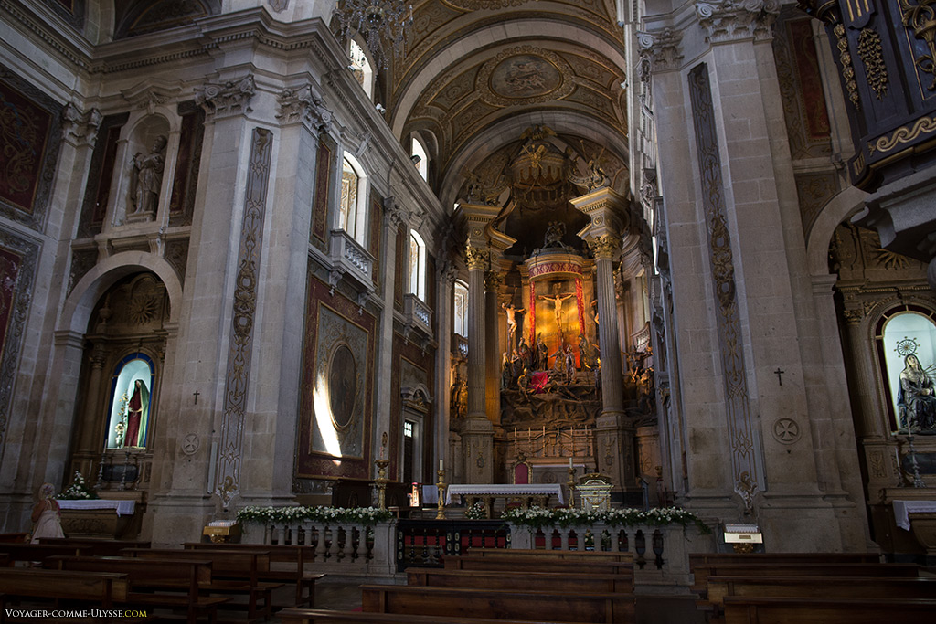 Intérieur de l'église du Bon Jésus de Braga.