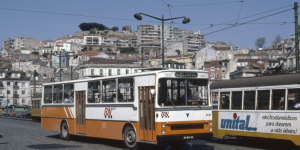 autocar de rodoviaria nacional