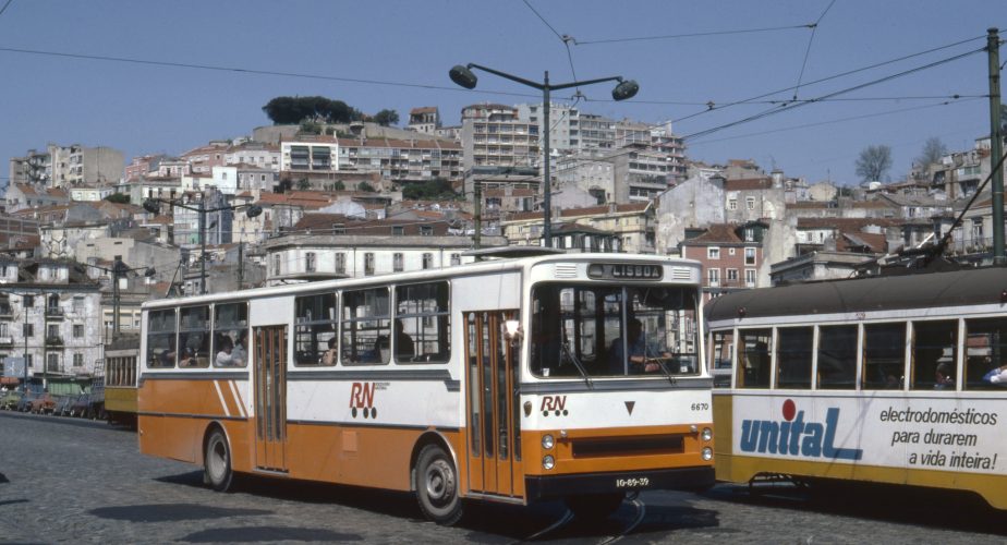 autocar de rodoviaria nacional
