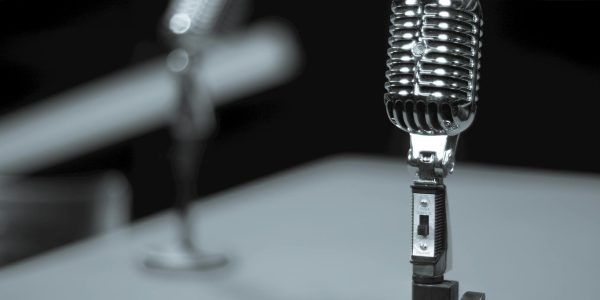 Mort de Cândido Mota, voix emblématique de la radio portugaise (et autres infos)