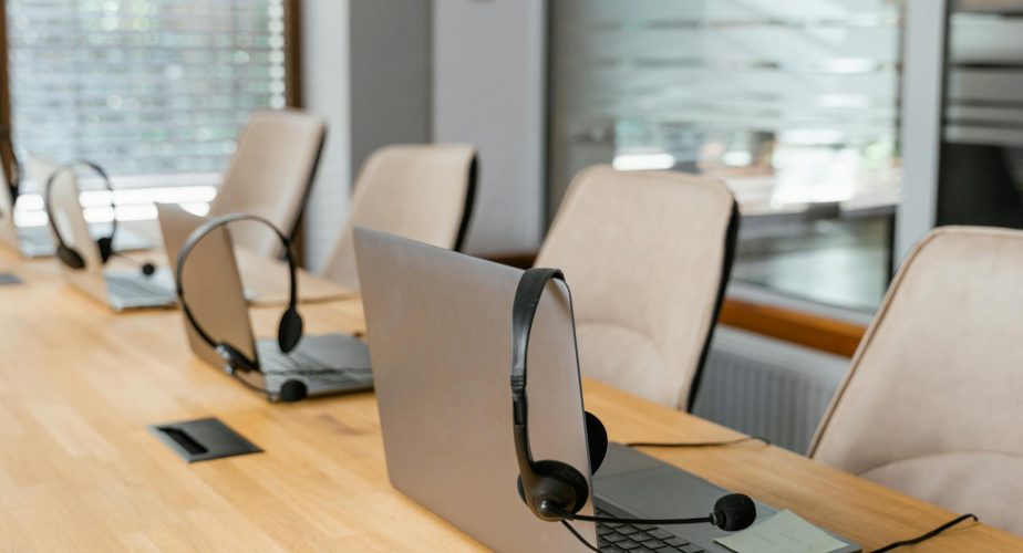 Dans les call centers au Portugal, les CDI deviennent majoritaires