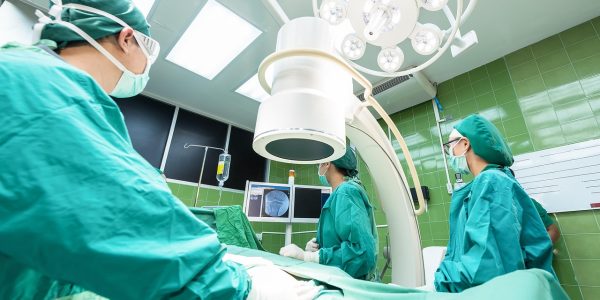 L’Ordre des infirmiers alerte sur une forte pénurie dans le SNS (et autres infos)