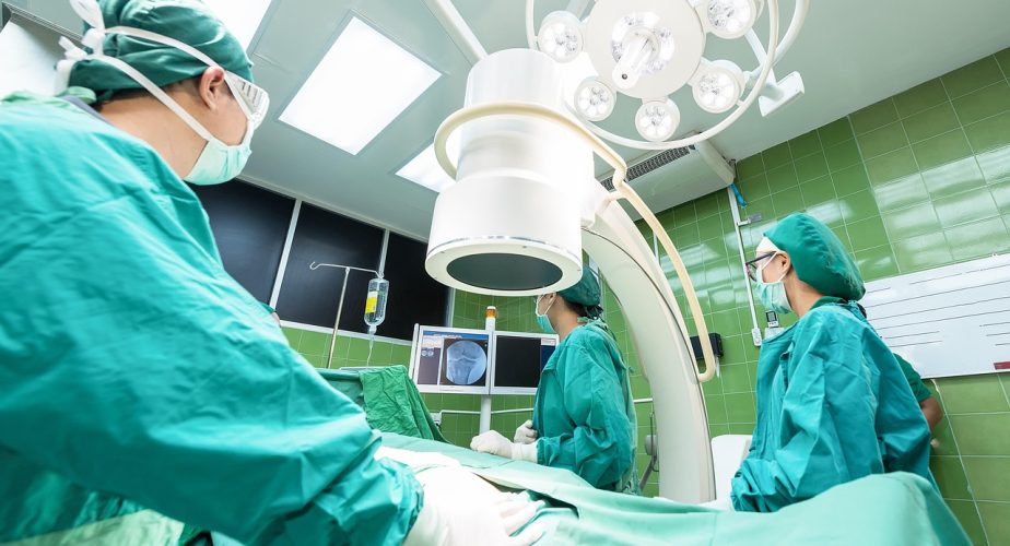 L’Ordre des infirmiers alerte sur une forte pénurie dans le SNS (et autres infos)