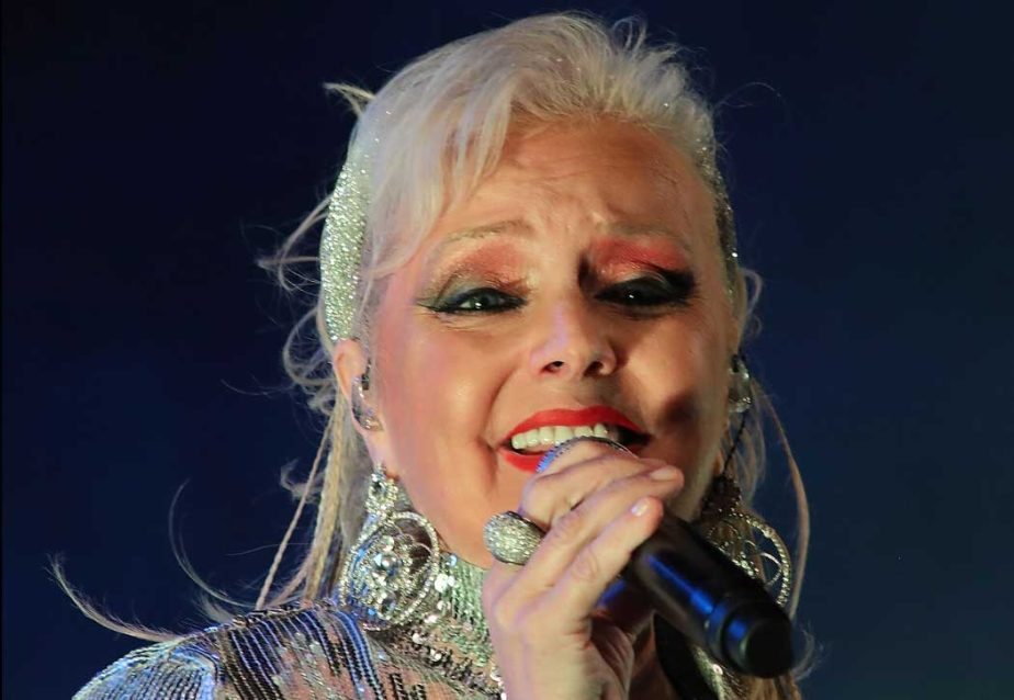 chanteuse Ágata