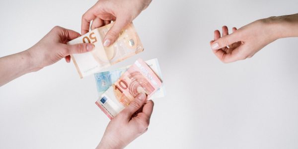 Les Portugais très pessimistes sur leur niveau de vie (et autres infos)