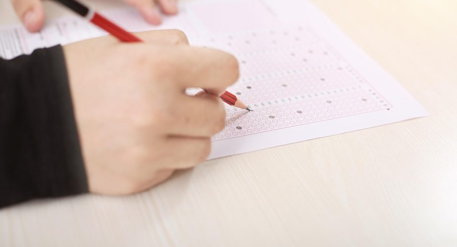 Examens nationaux au Portugal: la FENPROF veut porter plainte contre le ministre de l’Éducation